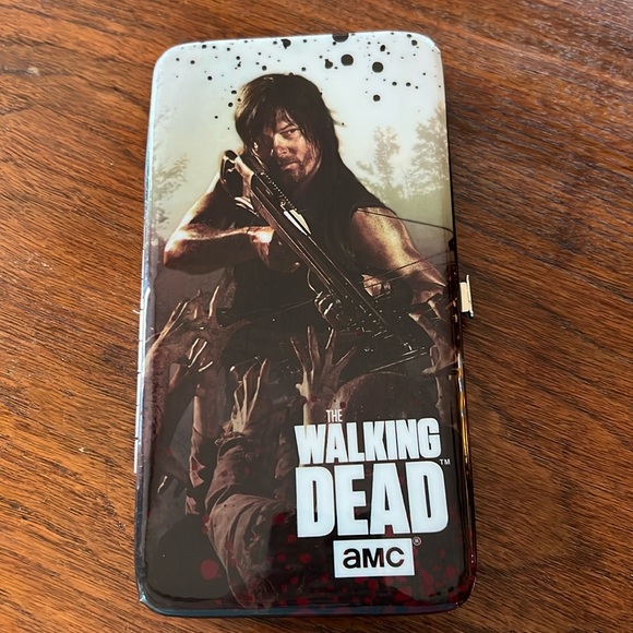 Walking Dead Daryl Dixon Zombies Wings Wallet - Picture 1 of 3